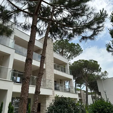 Eme - Kompleksi San Pietro, Gjiri I Lalzit Apartmán