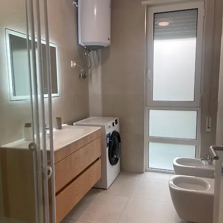 Eme - Kompleksi San Pietro, Gjiri I Lalzit Apartment *