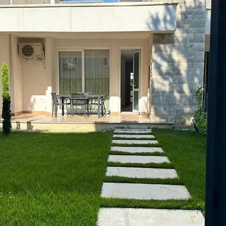 Eme - Kompleksi San Pietro, Gjiri I Lalzit Apartment Durrës