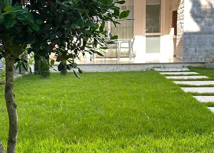 Eme - Kompleksi San Pietro, Gjiri I Lalzit Durrës